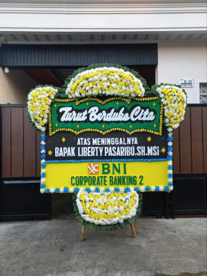 Papan Bunga Duka di Cipinang Besar Selatan