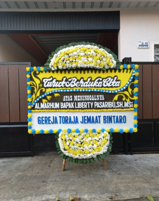 Papan Bunga Duka di Cipinang Besar Selatan