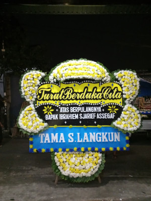 Papan Bunga Duka di Cipinang Besar Selatan