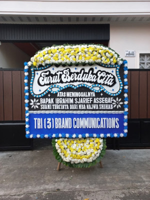 Papan Bunga Duka di Cipinang Besar Selatan